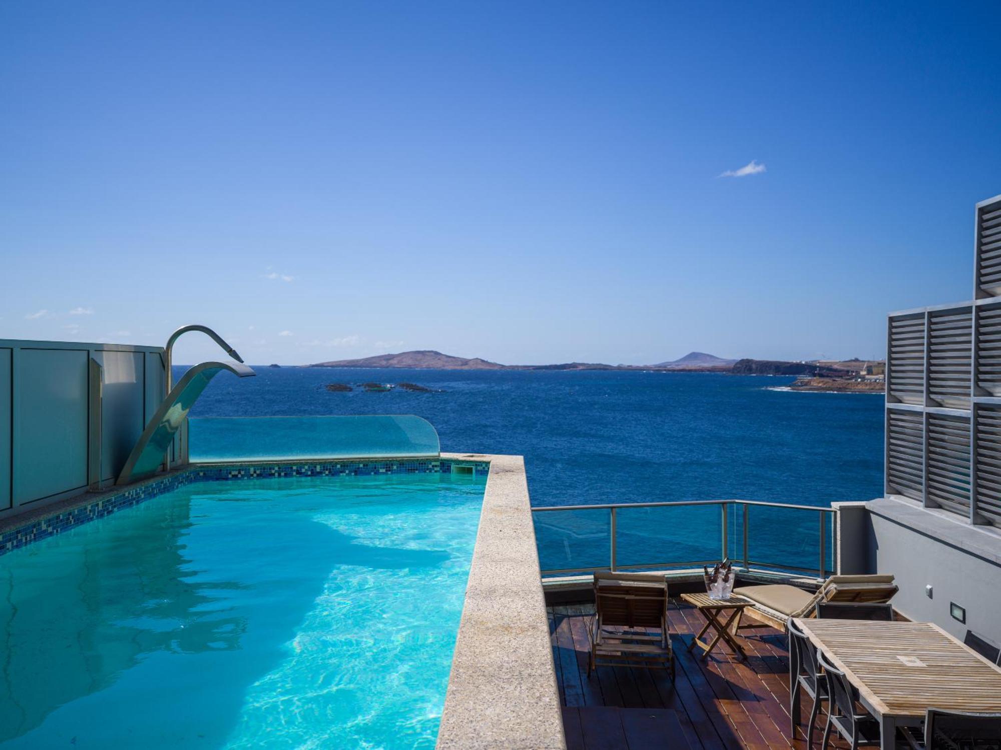 Penthouse With Private Swimming Pool Apartment Меленара Екстериор снимка